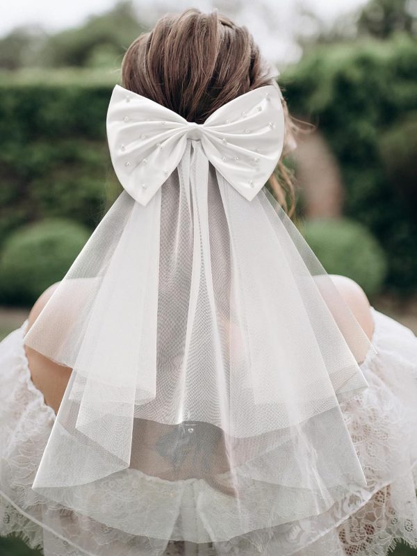 Bridal Hair Bow Veil White Bow Clip Bachelorette Party Decorations Pearl Accessories Bride to Be Bridal Shower Gift